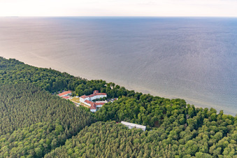 Vue aérienne de Centre de réadaptation Ückeritz, clinique Ostseeblick – Assurance pension fédérale allemande à Ückeritz dans le département Mecklembourg-Poméranie occidentale, Allemagne