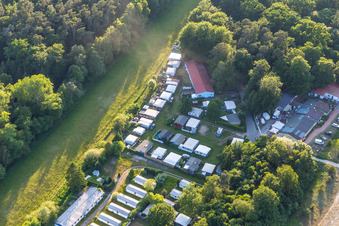 Vue aérienne de Camp de vacances "Am Ostseestrand" Meyer John-Petrik à Ückeritz dans le département Mecklembourg-Poméranie occidentale, Allemagne