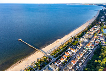 Vue aérienne de Jetée Bansin à le quartier Bansin in Heringsdorf dans le département Mecklembourg-Poméranie occidentale, Allemagne