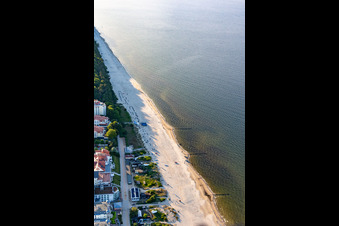Vue aérienne de Plage Bansin à le quartier Bansin in Heringsdorf dans le département Mecklembourg-Poméranie occidentale, Allemagne