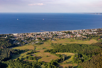 Vue aérienne de De l'ouest à le quartier Ahlbeck U in Heringsdorf dans le département Mecklembourg-Poméranie occidentale, Allemagne