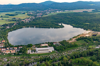 Vue aérienne de Olbersdorfer See vu du nord à Olbersdorf dans le département Saxe, Allemagne