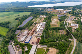 Vue aérienne de Zone industrielle Ostritzer Straße avec Polyvlies-Beyer-Sachsen Management GmbH et Oostdam Metallhandels GmbH à le quartier Hagenwerder in Görlitz dans le département Saxe, Allemagne