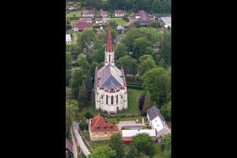 Vue aérienne de Église "Kostel sv. Vavřince Chrastava à Chrastava dans le département Liberec, République tchèque