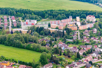 Vue aérienne de Střelecký vrch "Kratzau à Chrastava dans le département Liberec, République tchèque
