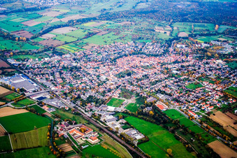 Vue aérienne de Quartier de Mingolsheim à le quartier Bad Mingolsheim in Bad Schönborn dans le département Bade-Wurtemberg, Allemagne