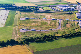 Vue aérienne de Développement de l'extension nord de la zone commerciale de la vallée de Speyer à Rülzheim dans le département Rhénanie-Palatinat, Allemagne