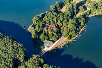 Photographie aérienne de Restaurant sur l'île Rott sur le Rhin à Linkenheim-Hochstetten dans le département Bade-Wurtemberg, Allemagne