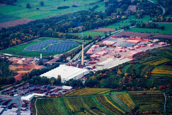 Vue aérienne de Site de l'usine de briques WIENERBERGER MALSCH dans le quartier de Rot à Malsch dans le département Bade-Wurtemberg, Allemagne