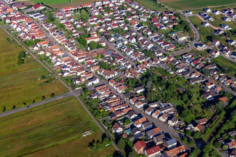 Saarstraße à Kandel dans le département Rhénanie-Palatinat, Allemagne vue d'en haut