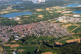 Vue aérienne de De l'ouest à Hagenbach dans le département Rhénanie-Palatinat, Allemagne