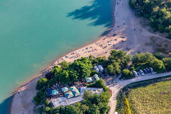 Vue aérienne de Biergarten Seegugger à Epplesee à le quartier Forchheim in Rheinstetten dans le département Bade-Wurtemberg, Allemagne