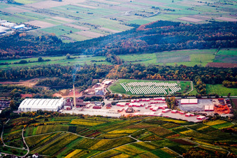 Vue aérienne de Installations techniques dans la zone industrielle WIENERBERGER MALSCH dans le quartier de Rot à Malsch dans le département Bade-Wurtemberg, Allemagne