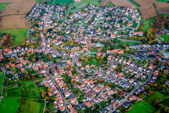 Vue aérienne de Vue sur le village à le quartier Horrenberg in Dielheim dans le département Bade-Wurtemberg, Allemagne