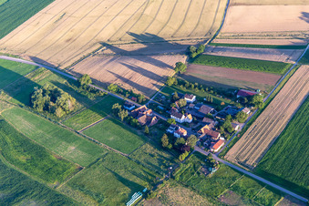 Quartier Deutschhof in Kapellen-Drusweiler dans le département Rhénanie-Palatinat, Allemagne vu d'un drone