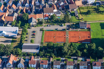 Vue aérienne de Club de tennis Lustadt à le quartier Niederlustadt in Lustadt dans le département Rhénanie-Palatinat, Allemagne