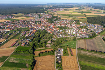 Vue aérienne de Du sud-est à Rheinzabern dans le département Rhénanie-Palatinat, Allemagne