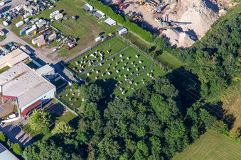 Vue aérienne de Arène de paintball Kandel à le quartier Minderslachen in Kandel dans le département Rhénanie-Palatinat, Allemagne