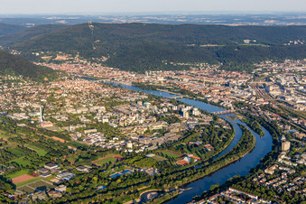 Vue aérienne de Neuenheimer Feld à le quartier Neuenheim in Heidelberg dans le département Bade-Wurtemberg, Allemagne
