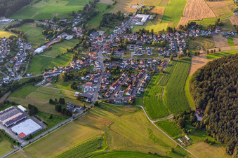 Vue d'oiseau de Quartier Affolterbach in Wald-Michelbach dans le département Hesse, Allemagne