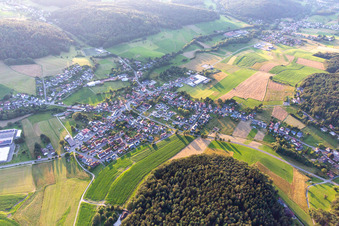 Vue aérienne de Du sud-est à le quartier Affolterbach in Wald-Michelbach dans le département Hesse, Allemagne