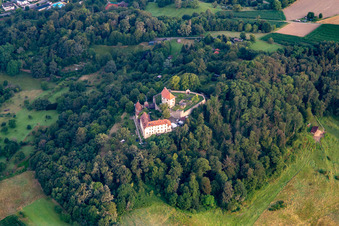 Vue aérienne de Espace d'expérience du château de Reichenberg à Reichelsheim dans le département Hesse, Allemagne