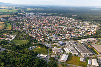 Vue aérienne de Du nord à Lorsch dans le département Hesse, Allemagne