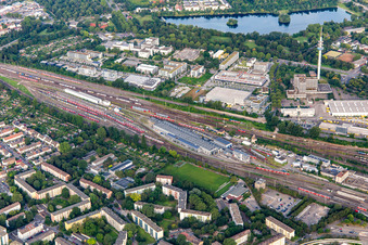Vue aérienne de Gare centrale et zone commerciale Ludwig-Reichling-Straße à le quartier Süd in Ludwigshafen am Rhein dans le département Rhénanie-Palatinat, Allemagne