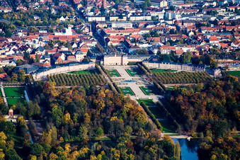 Vue oblique de Jardin du château Schwetzingen à Schwetzingen dans le département Bade-Wurtemberg, Allemagne