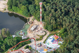 Vue aérienne de Tour du phare dans un parc de vacances en Allemagne à Haßloch dans le département Rhénanie-Palatinat, Allemagne