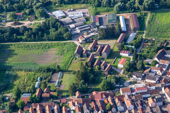 Vue aérienne de Pelles à tabac sur la Bruchstraße à Herxheim bei Landau dans le département Rhénanie-Palatinat, Allemagne