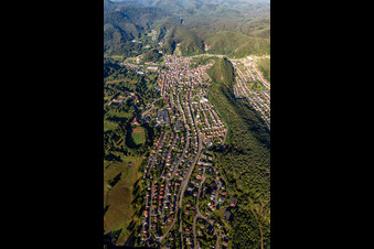 Vue oblique de Du nord-ouest à Dahn dans le département Rhénanie-Palatinat, Allemagne