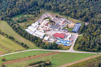 Vue aérienne de Conteneurs de stockage de Storage24 et Palatinum Landscape and Garden Design à Hagenbach dans le département Rhénanie-Palatinat, Allemagne