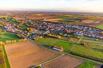 Vue aérienne de Ville du nord-ouest à le quartier Kapellen in Kapellen-Drusweiler dans le département Rhénanie-Palatinat, Allemagne