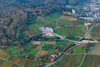 Image drone de Chantier de construction du portail est du tunnel Astrid pour le passage souterrain et le contournement de Bad Bergzabern entre la B38 (Weinstraße) et la B427 (Kurtalstraße) à Dörrenbach dans le département Rhénanie-Palatinat, Allemagne