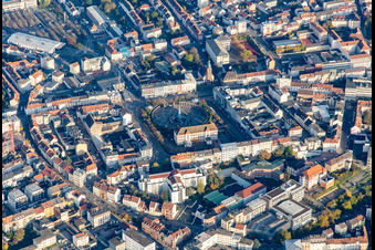 Vue aérienne de Terrain de parade vu de l'ouest à Pirmasens dans le département Rhénanie-Palatinat, Allemagne