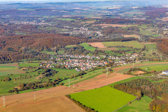 Vue aérienne de Hameau du sud à le quartier Schmittweiler in Schönenberg-Kübelberg dans le département Rhénanie-Palatinat, Allemagne