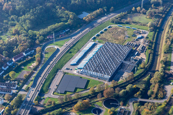 Vue aérienne de Paletten Gölz GmbH à le quartier Ernstweiler in Zweibrücken dans le département Rhénanie-Palatinat, Allemagne