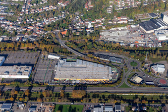 Vue aérienne de Quincaillerie Globus Zweibrücken sur l'A8 à le quartier Bubenhausen in Zweibrücken dans le département Rhénanie-Palatinat, Allemagne