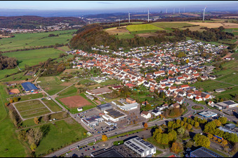 Vue aérienne de Du sud-ouest à le quartier Webenheim in Blieskastel dans le département Sarre, Allemagne