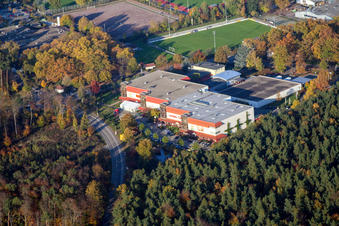 Vue aérienne de Herxheim, Magasin de meubles Gilb à Herxheim bei Landau dans le département Rhénanie-Palatinat, Allemagne