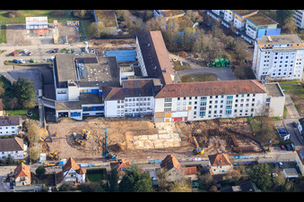 Vue aérienne de Chantier de construction pour la rénovation de l'Asklpios Südpfalzkliniken à Kandel dans le département Rhénanie-Palatinat, Allemagne