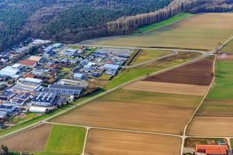 Vue aérienne de Nouvel accès à la zone commerciale Im Gereut à Hatzenbühl dans le département Rhénanie-Palatinat, Allemagne