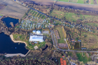 Vue oblique de Plage et camping au centre de loisirs Moby Dick à Rülzheim dans le département Rhénanie-Palatinat, Allemagne