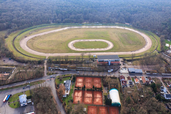 Vue aérienne de Piste de sable de l'Association de sport automobile de Herxheim à Herxheim bei Landau dans le département Rhénanie-Palatinat, Allemagne