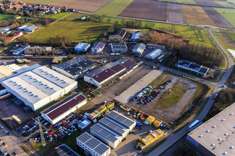 Vue aérienne de WWV Wärmemverwertung GmbH, restaurant Klosterhof et centre de cuisine Frey à Horstring à le quartier Minderslachen in Kandel dans le département Rhénanie-Palatinat, Allemagne