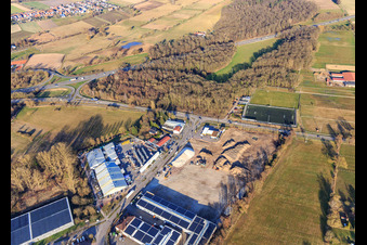 Chantier de construction pour le développement du nouveau parc logistique de HANSAINVEST et DFI-Real-Estate Kandel après la démolition du marché OBI à le quartier Minderslachen in Kandel dans le département Rhénanie-Palatinat, Allemagne depuis l'avion
