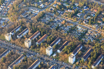 Vue aérienne de Rue Elbinger, rue Kolberger à le quartier Waldstadt in Karlsruhe dans le département Bade-Wurtemberg, Allemagne