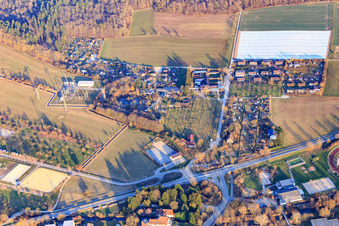 Vue aérienne de Parc ornithologique et animalier Stutensee-Blankenloch à le quartier Blankenloch in Stutensee dans le département Bade-Wurtemberg, Allemagne