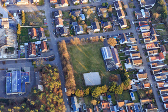 Vue aérienne de Salle des chanteurs et club de gymnastique Friedrichstal 1899 eV à le quartier Friedrichstal in Stutensee dans le département Bade-Wurtemberg, Allemagne